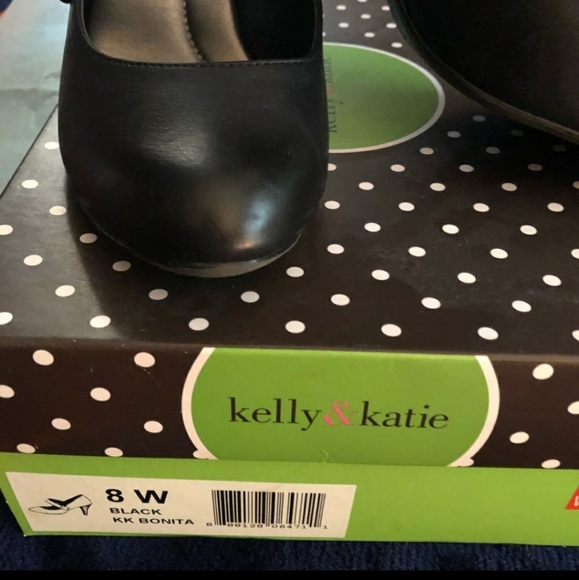 NWOT Kelly & Katie Mary Janes - Picture 3 of 5